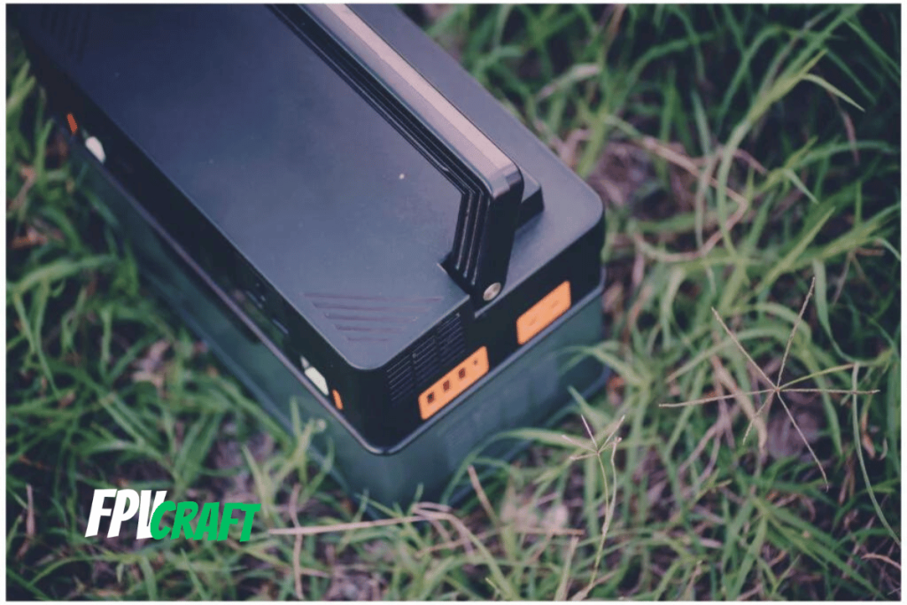 allpowers 606w top side half photo in grass